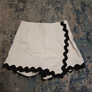 Pink Lily My Favorite White And Black Rick Rack Trim Denim Skort